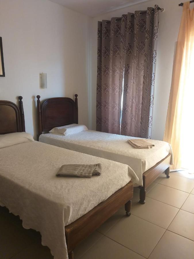 Residencial Miradoiro Guest House ポルティマン エクステリア 写真
